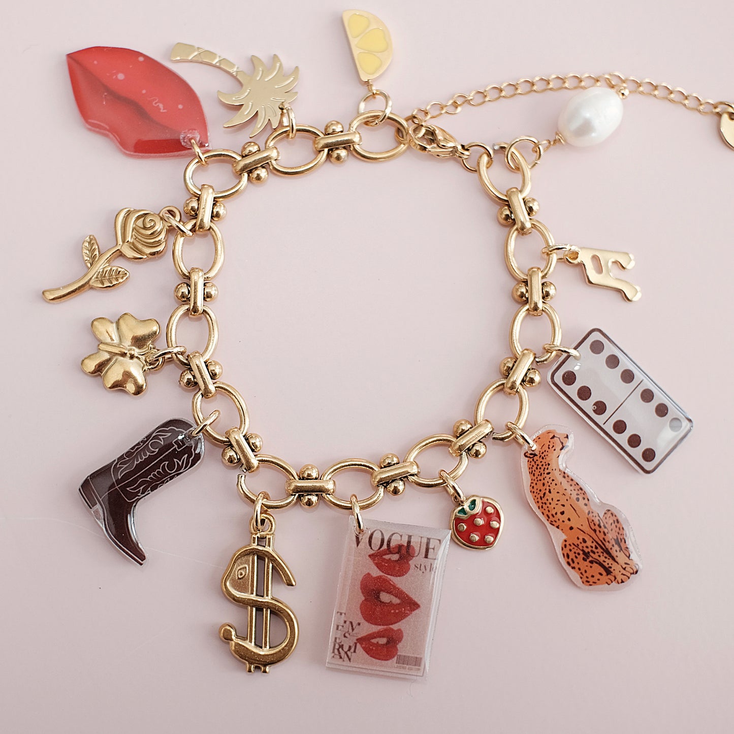 Lips Pix Charm