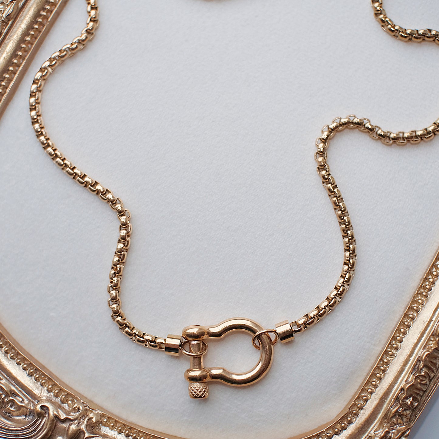 No.8 Gold Necklace