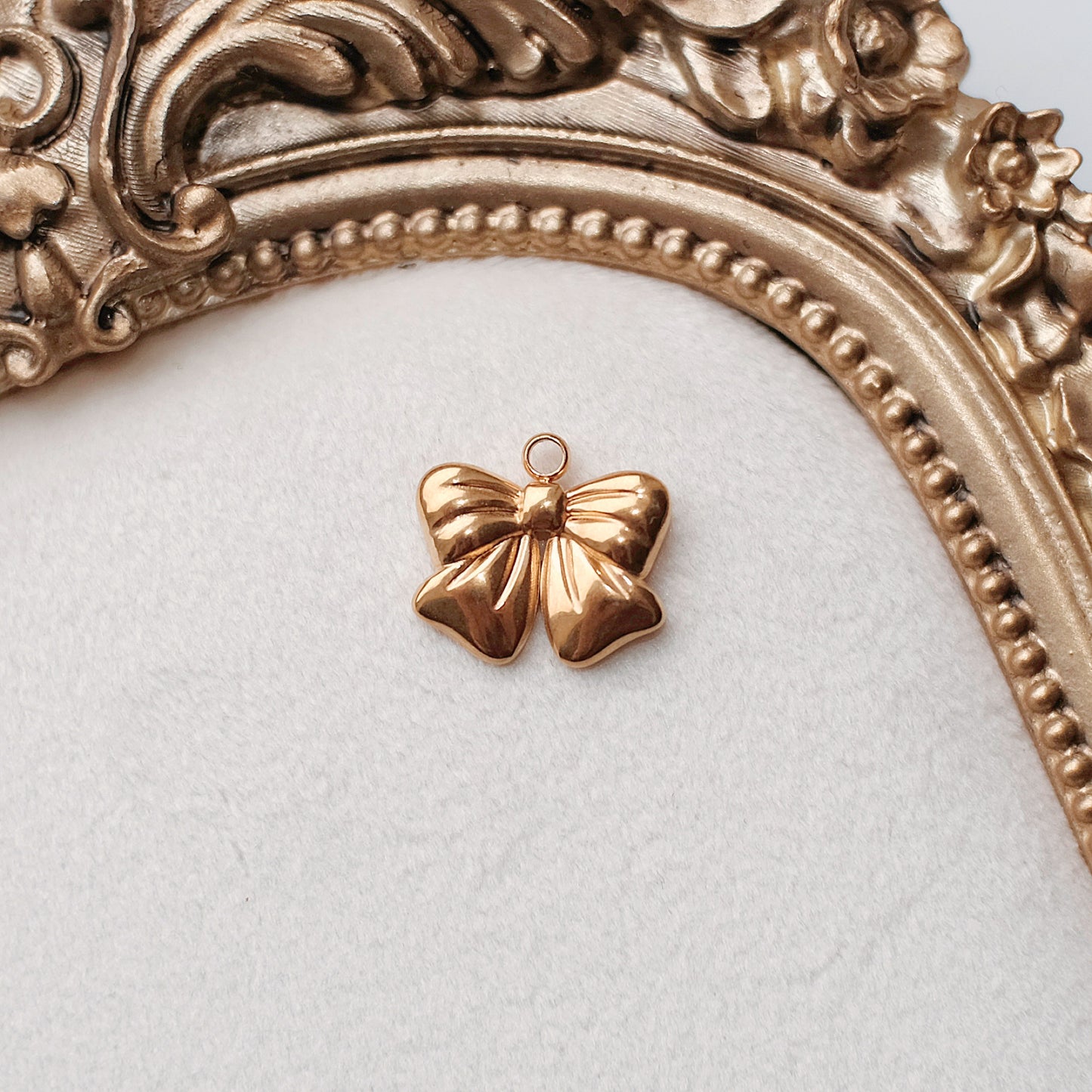 Gold Pretty Bow Charm