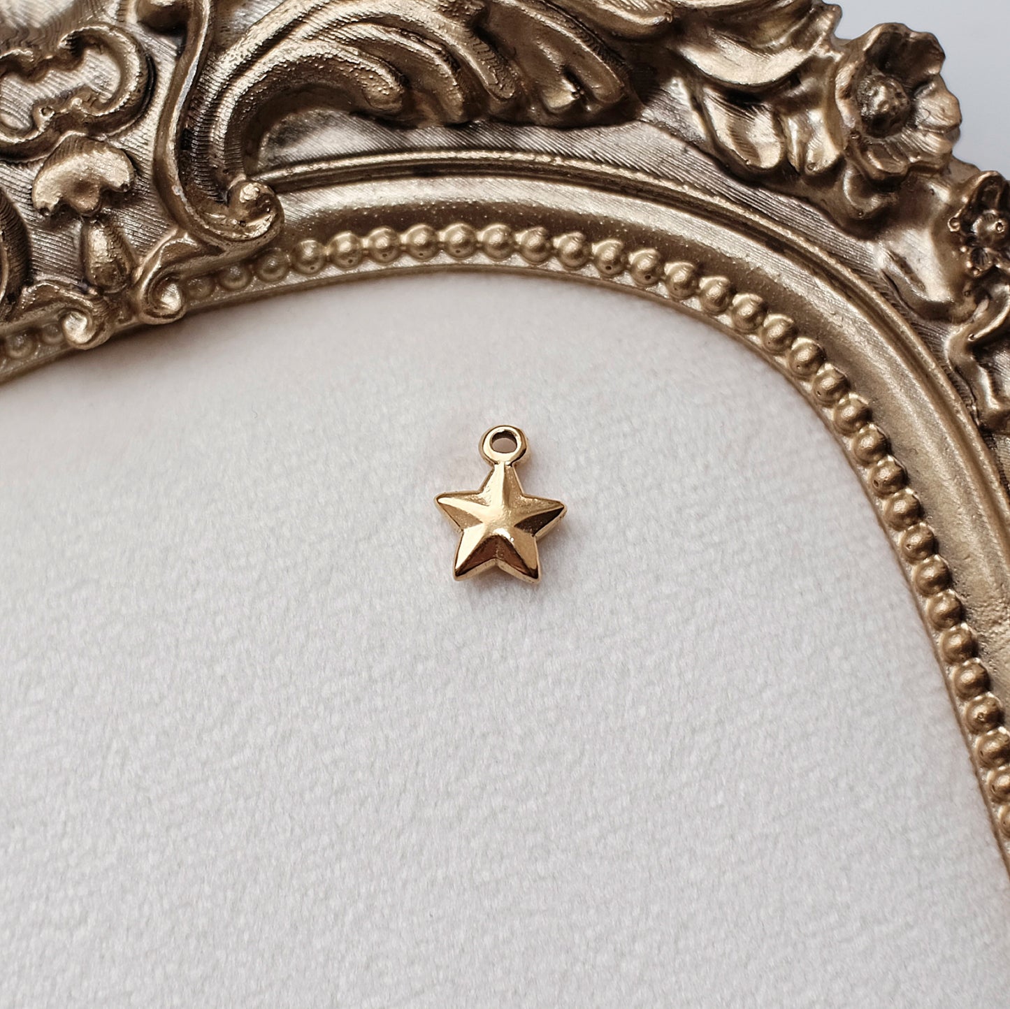 Gold Bubble Star Charm