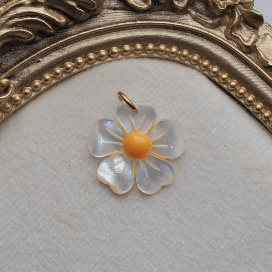 Daisy Charm