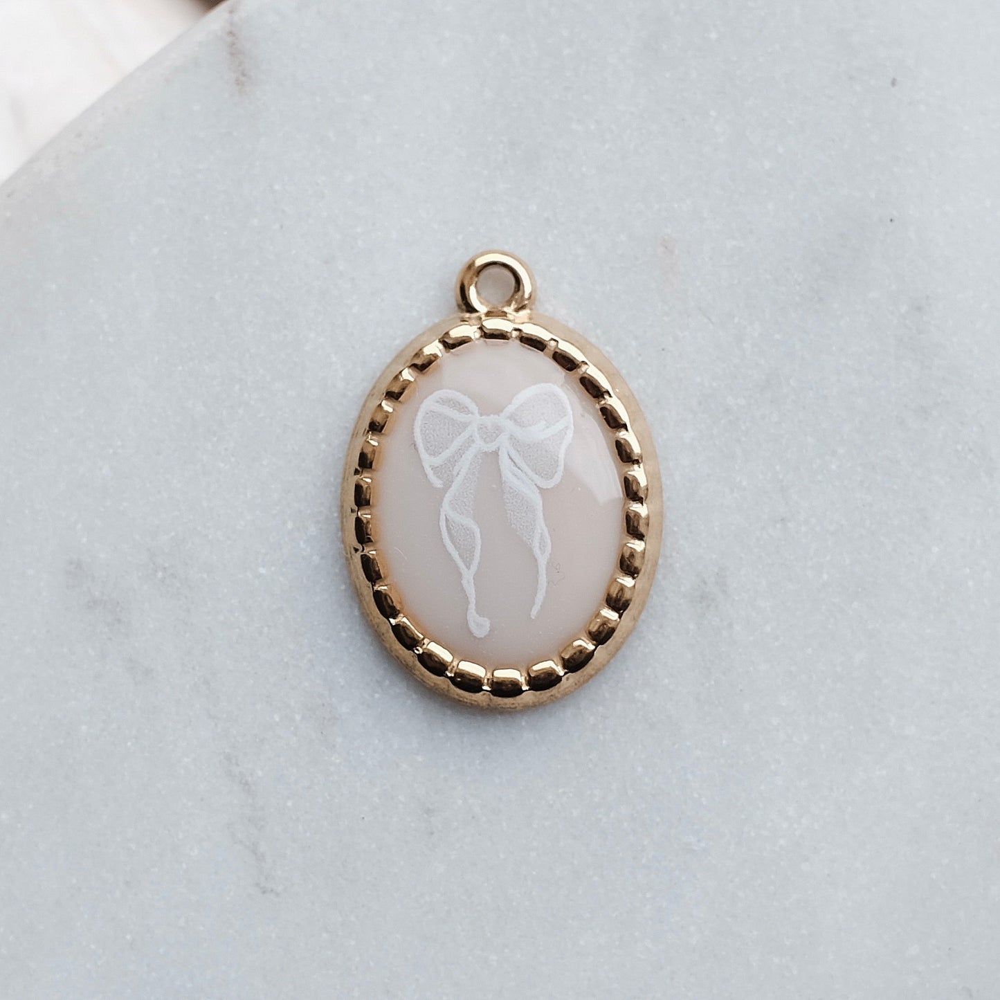 Gold Pretty Bow Charm